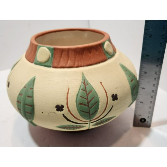 Vintage Southwestern Pottery Vase Round with Leaves Tan Green Brown 6" Tall - Picture 14 of 15